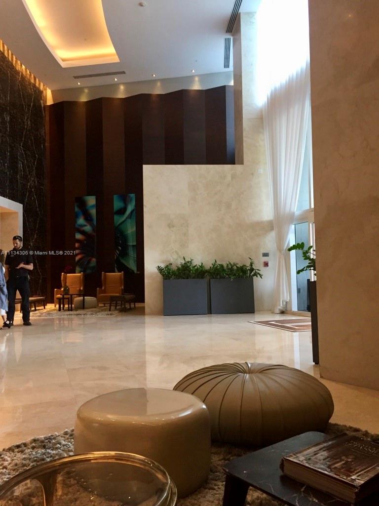 TRUMP TOWERS - Residential Lease