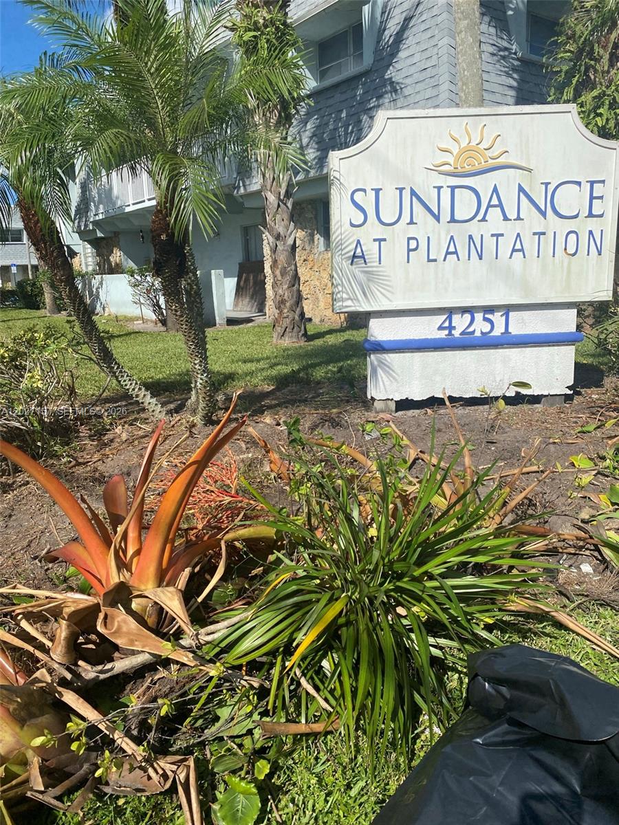 SUNDANCE AT PLANTATION CO - Residential Lease