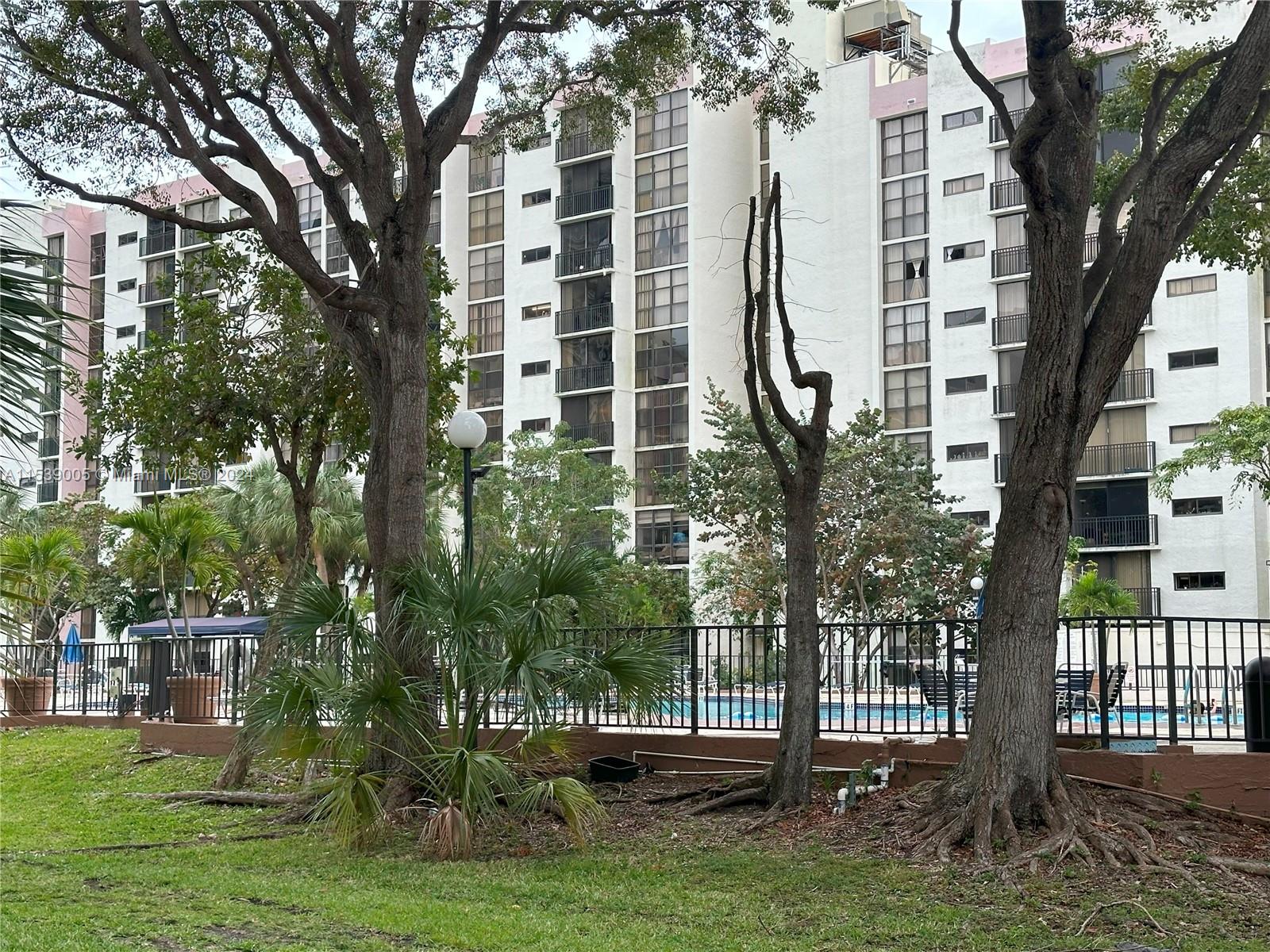 PLAZA OF AMERICAS CONDO P - Residential