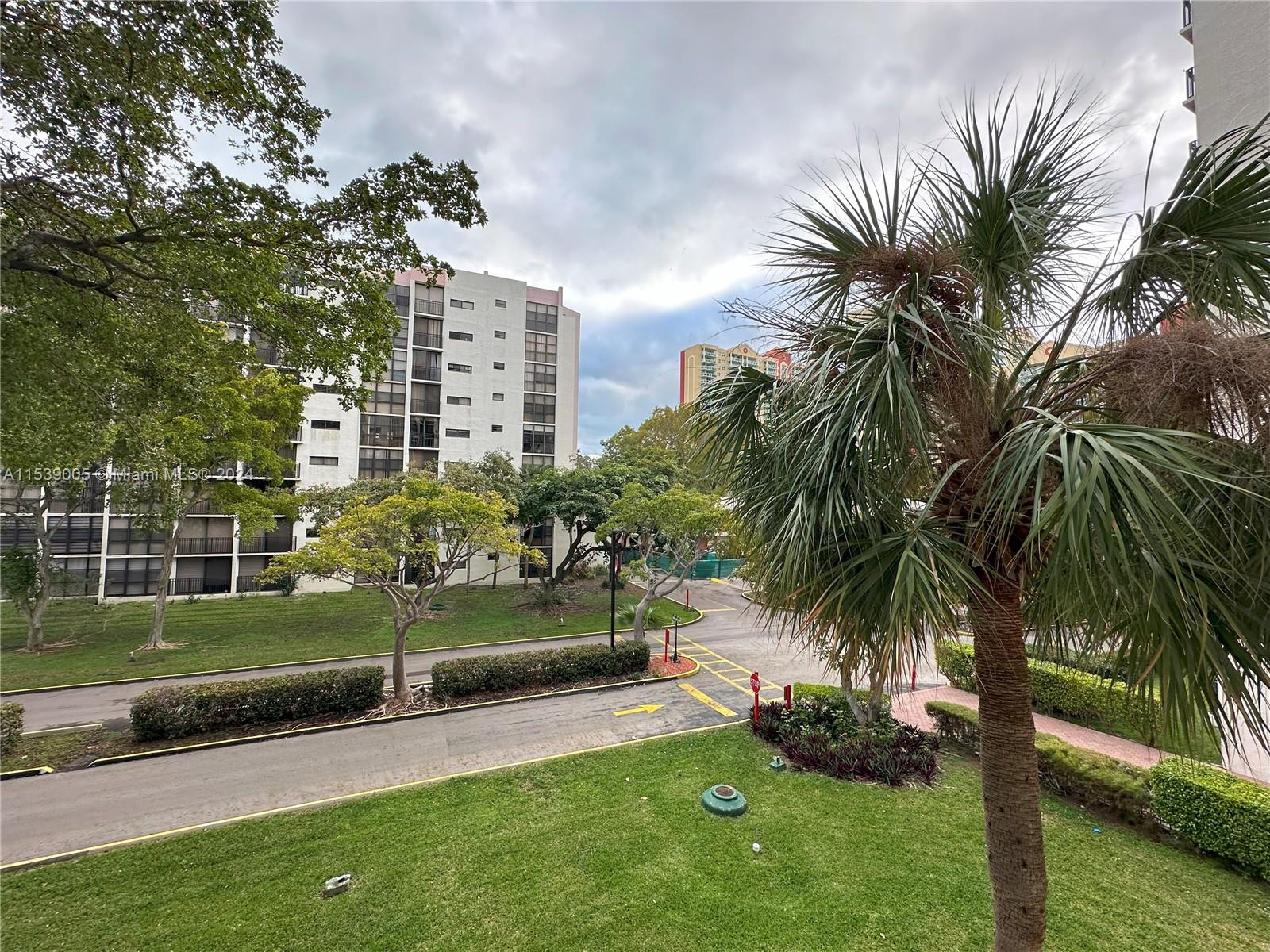 INVESTORS OPPORTUNITY!!! 
WALKING DISTANCE TO THE BEACH IN THE HEART OF SUNNY ISLES. IDEAL FOR FIRST TIME BUYERS AND/OR INVESTORS. DRIVING MINUTES TO AVENTURA MALL & BRIGHTLINE TRAIN AVENTURA STATION. THIS BEAUTIFUL LAYOUT OFFERS TWO BEDROOMS WITH TWO FULL BATHROOMS. (ONE ON SUITE). BEAUTIFUL AND SPACIOUS KITCHEN FULL OF LIGHT!  PLENTY OF VISITORS PARKING!!!  AMENITIES INCLUDE: POOL, JACUZZI, TENNIS, BASKETBALL COURTS, GYM, BBQ AREA, AND MUCH MORE! MAINTENANCE INCLUDES WATER, BASIC CABLE, AND INTERNET. INVESTORS: PROPERTY CAN BE RENTED IMMEDIATELY AND TWICE PER YEAR. PROPERTY CURRENTLY RENTED FOR $ 2,400 A MONTH.
