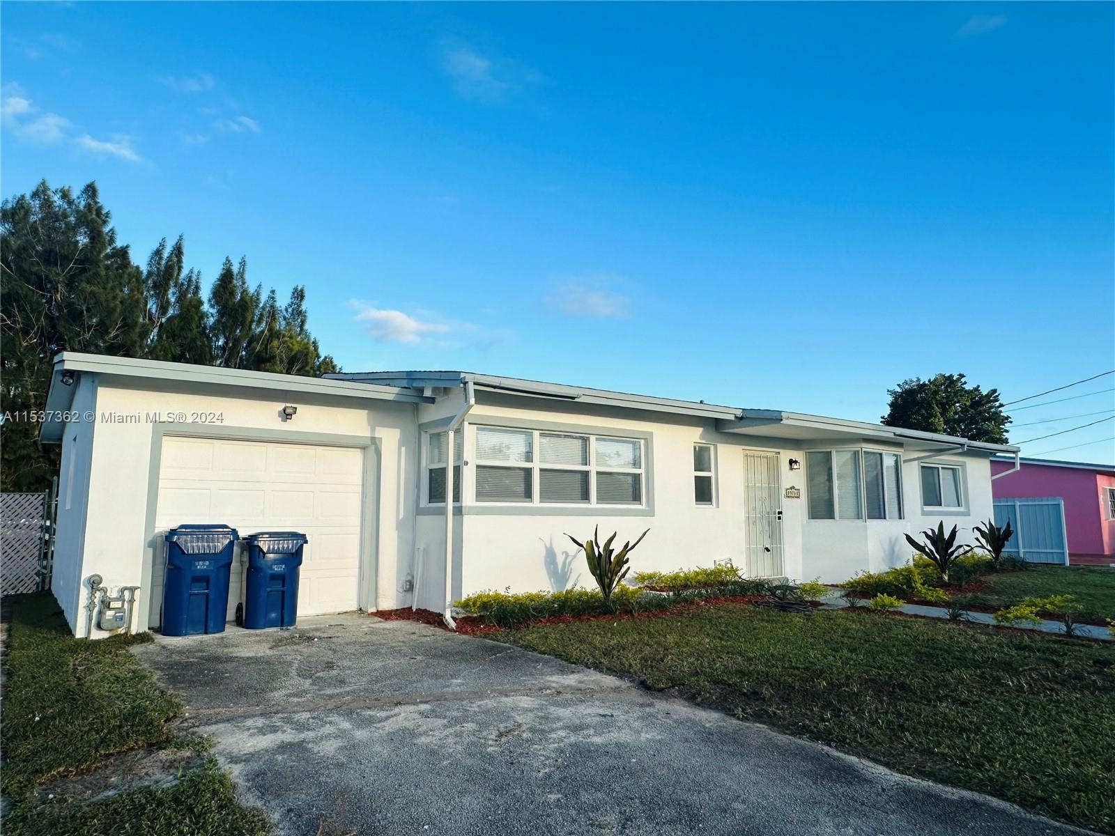 CAROL CITY GDNS 1ST ADDN - Residential