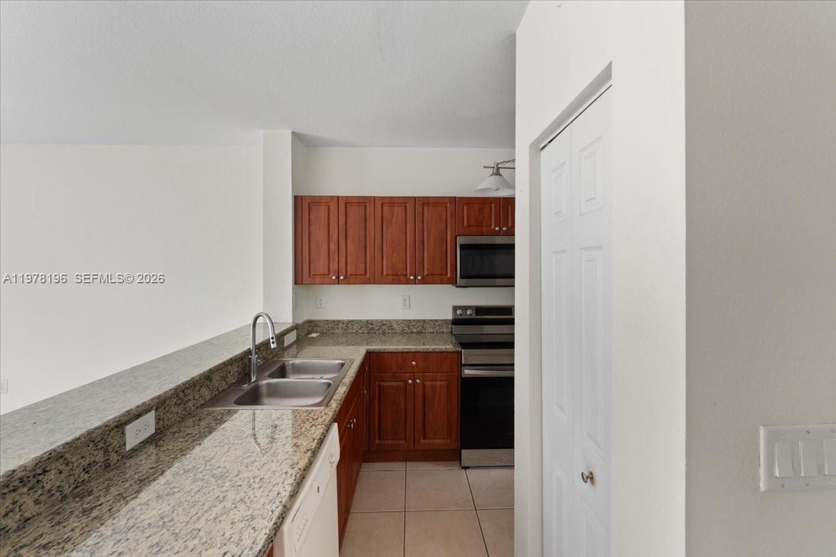 THE SHORES CONDO NO 2 - Residential Lease