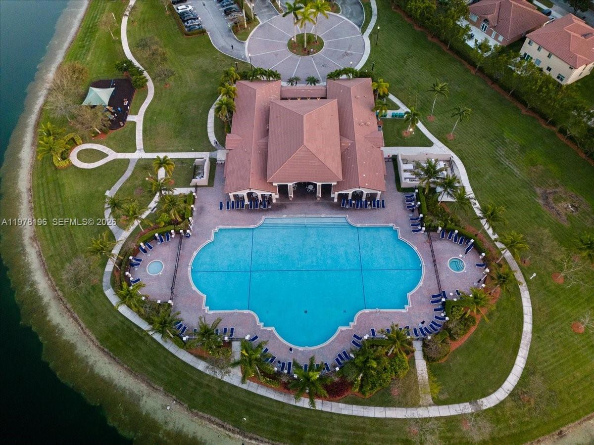 THE SHORES CONDO NO 2 - Residential Lease