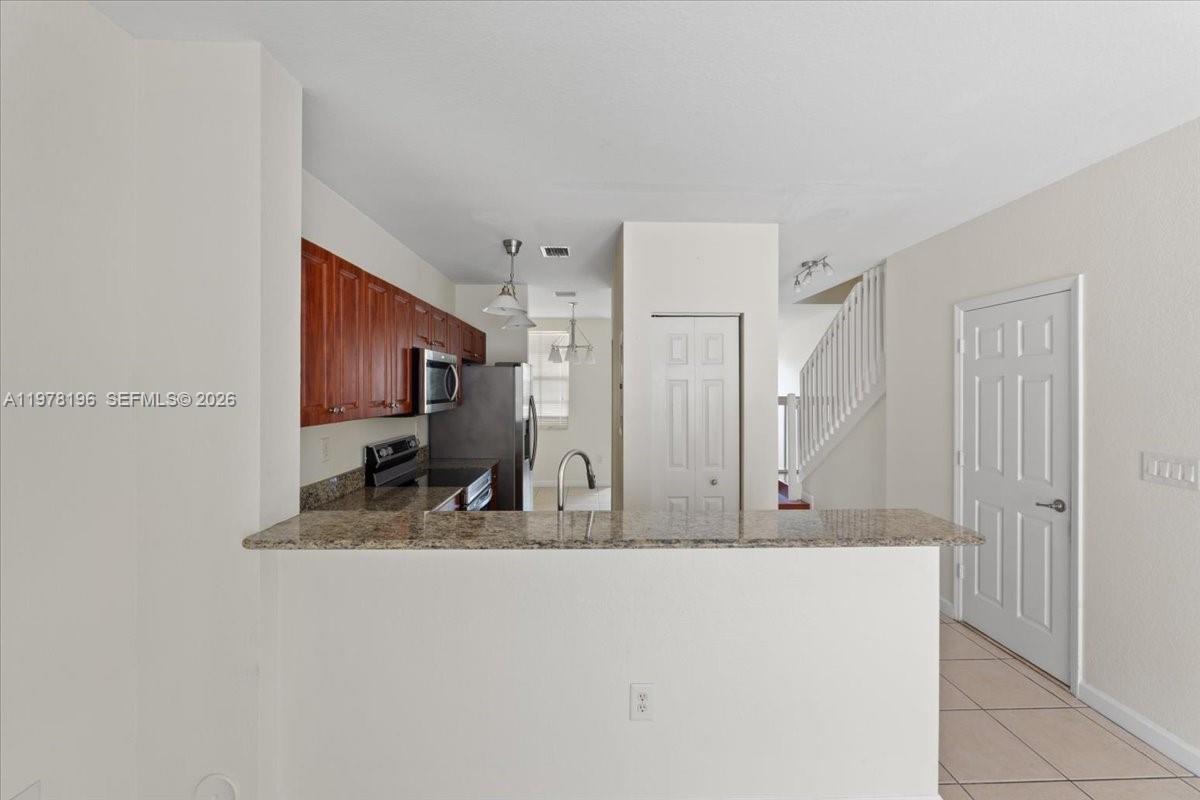 THE SHORES CONDO NO 2 - Residential Lease