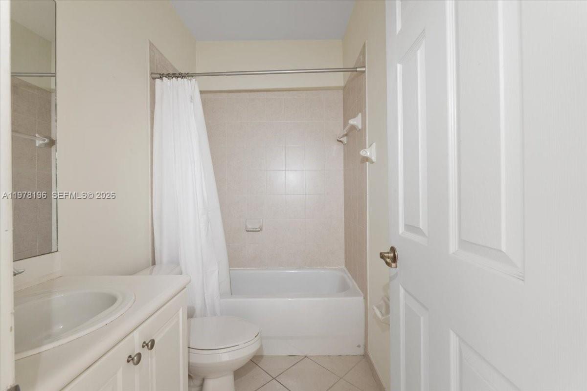 THE SHORES CONDO NO 2 - Residential Lease