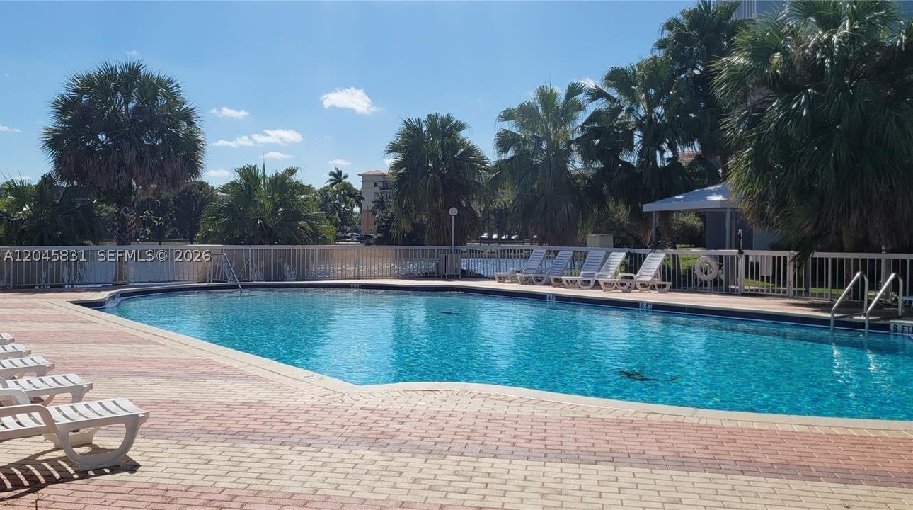 THE BEACH CLUB FONTAINEBL - Residential Lease