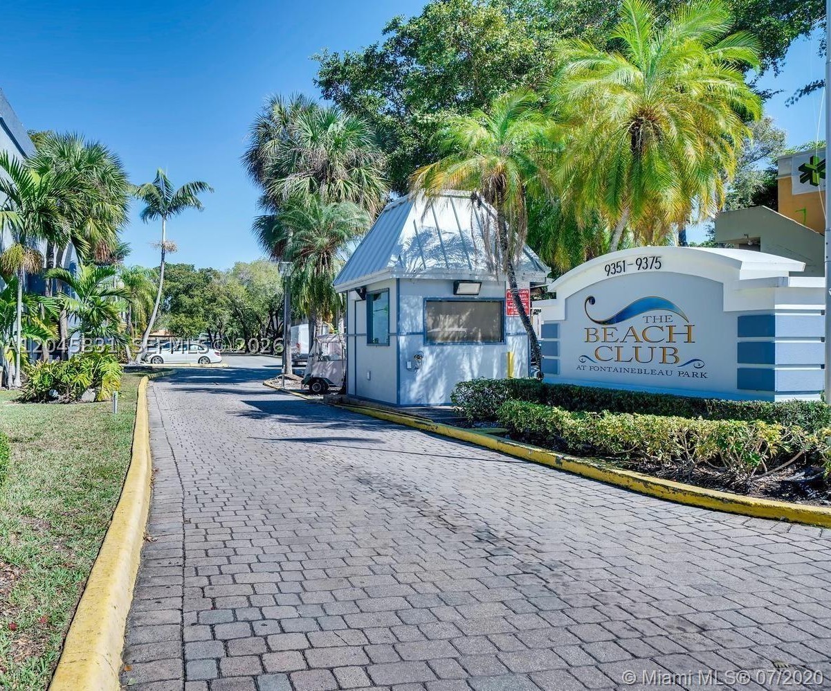 THE BEACH CLUB FONTAINEBL - Residential Lease