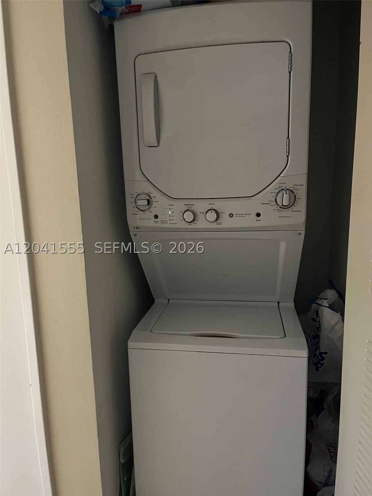 WATERVIEW CONDO - Residential Lease
