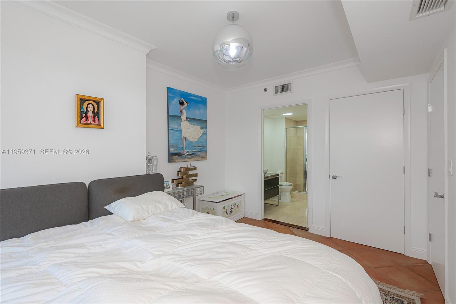 BEACH CLUB CONDO - Residential