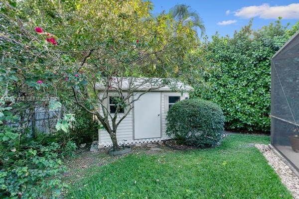 KENDALE LAKES SEC EIGHT - Residential