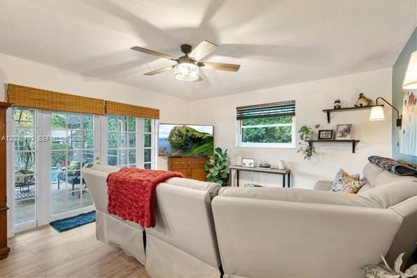 KENDALE LAKES SEC EIGHT - Residential