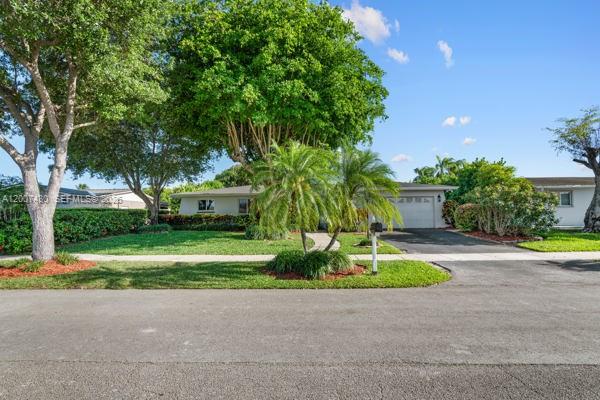 KENDALE LAKES SEC EIGHT - Residential