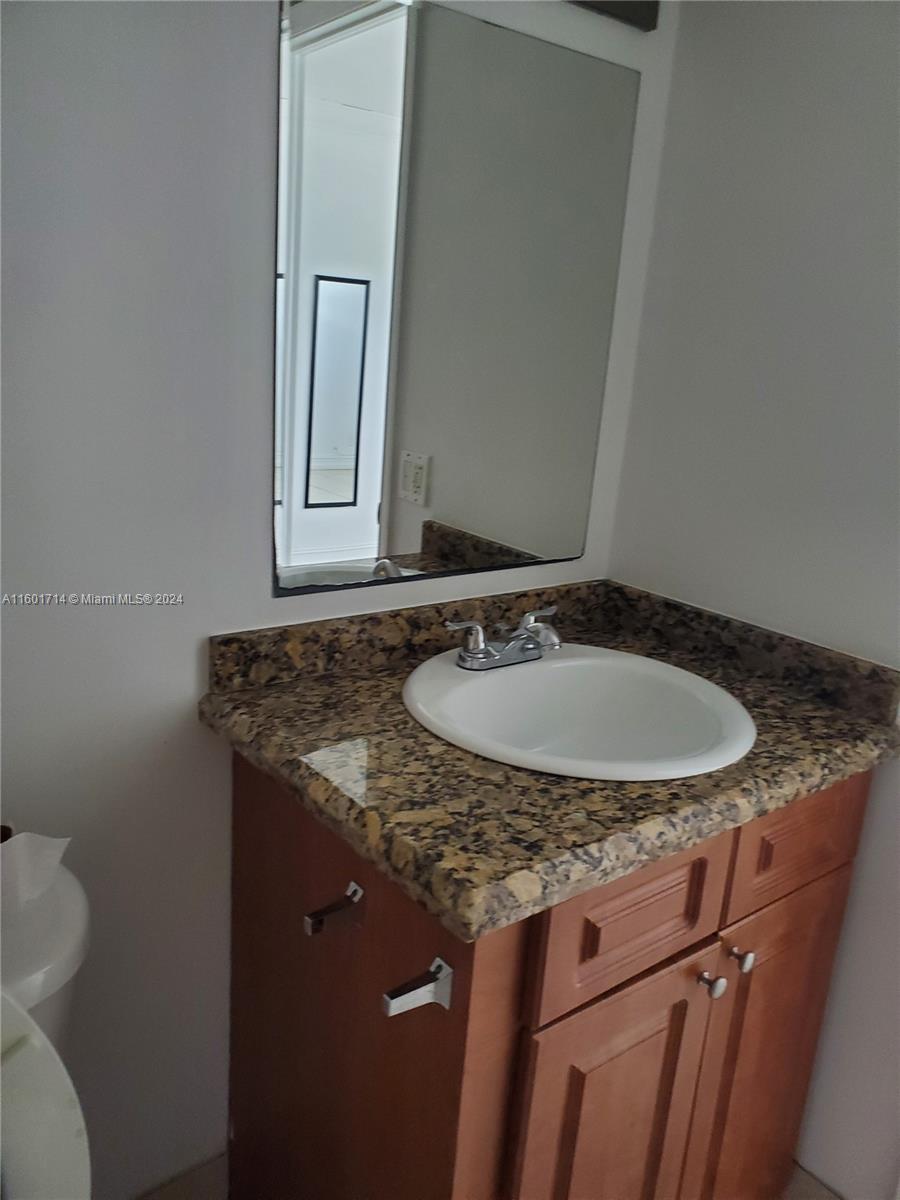 MOFFETT PLACE CONDO - Residential Lease