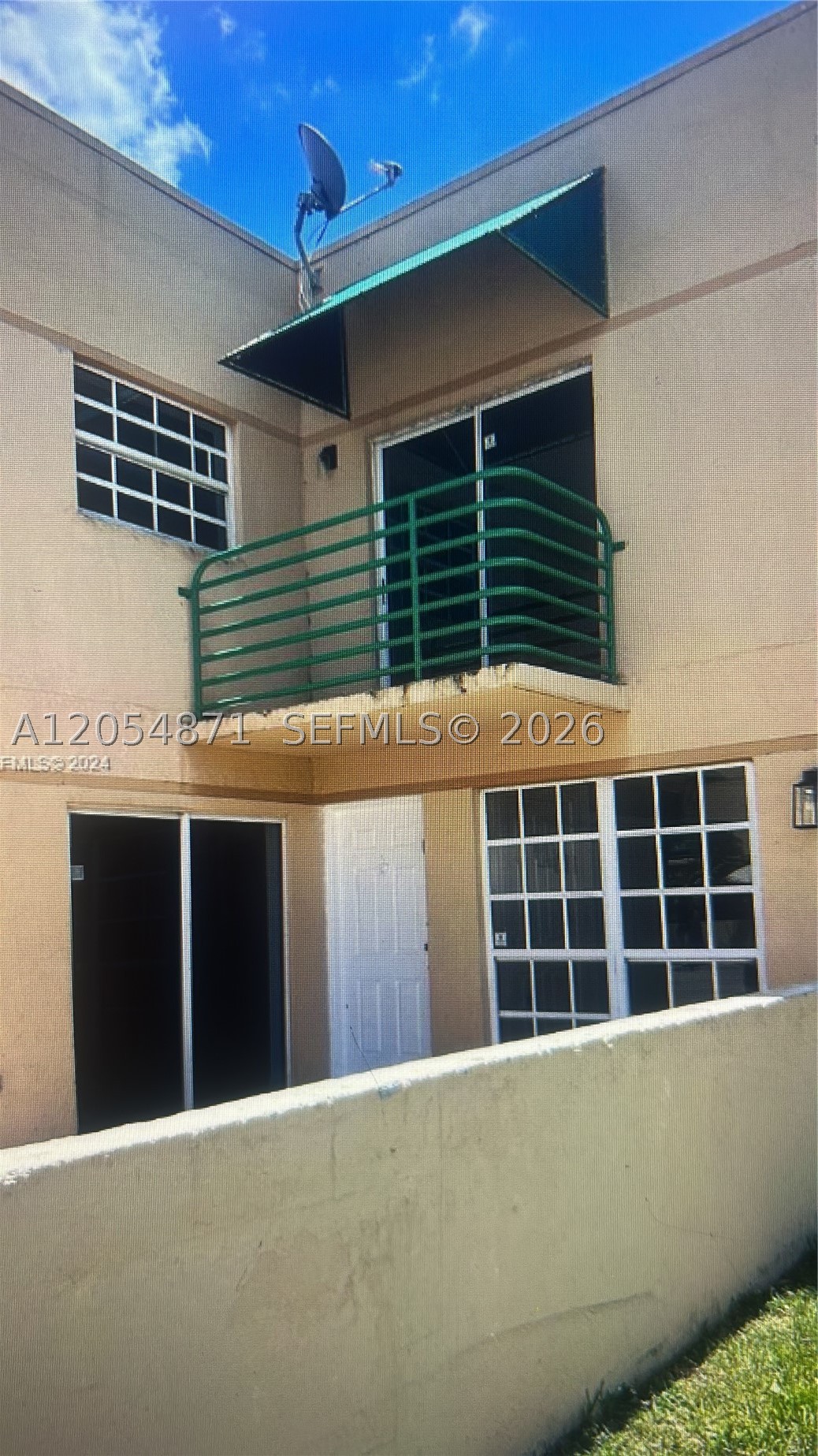 LES CHATEAUX AT INT GARDE - Residential