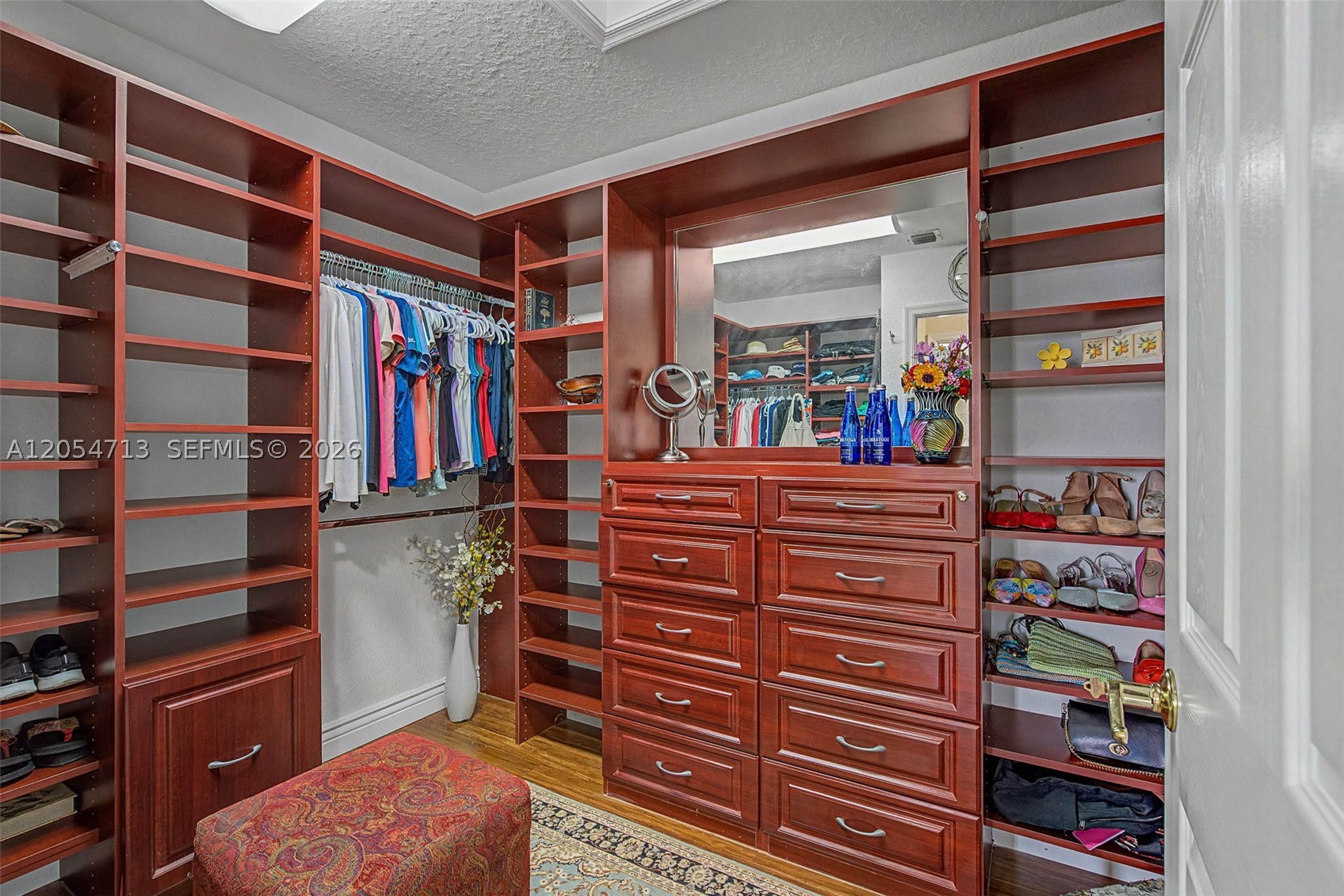 PEMBROKE SHORES - Residential