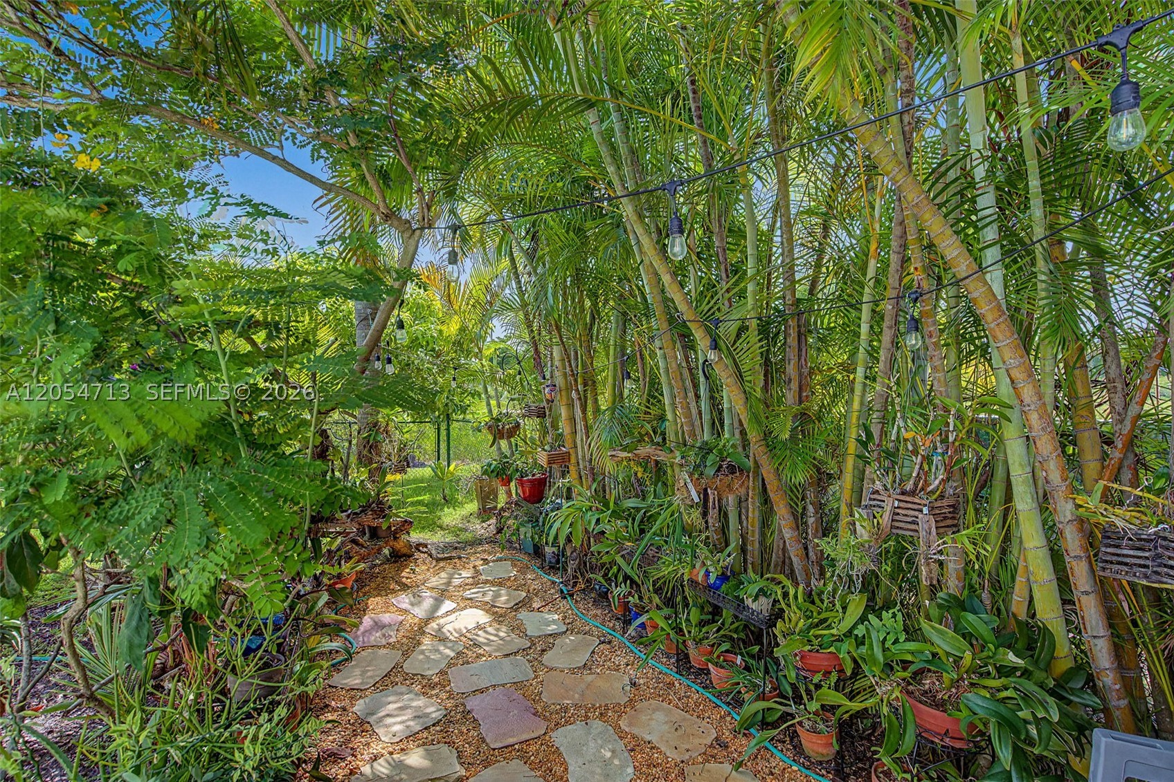 PEMBROKE SHORES - Residential
