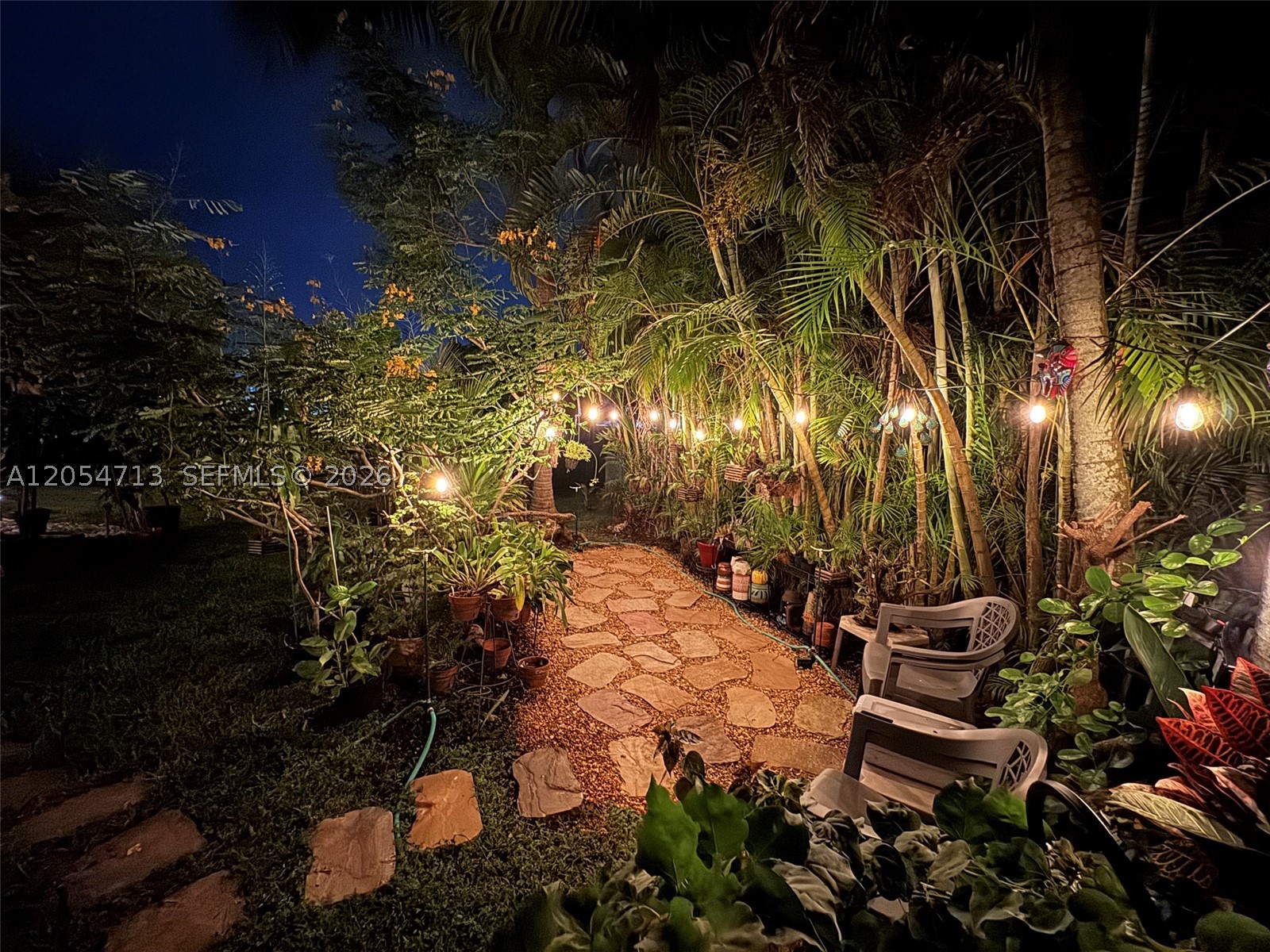 PEMBROKE SHORES - Residential