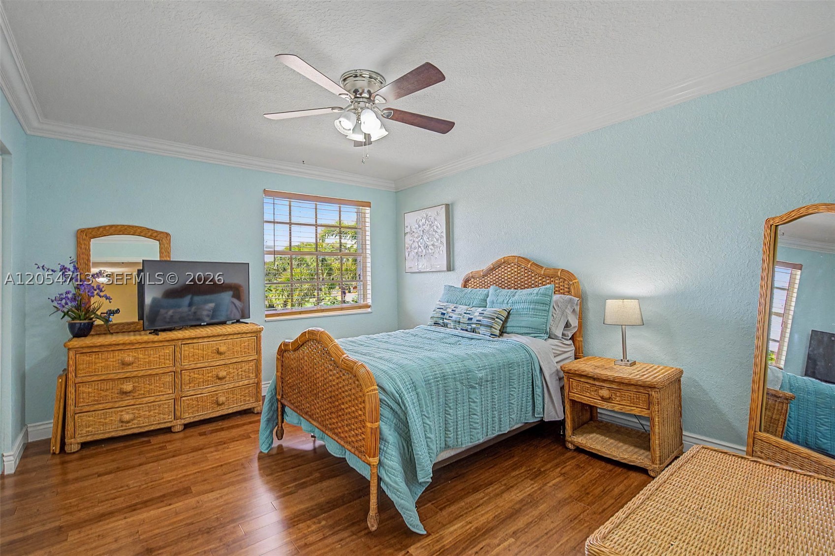 PEMBROKE SHORES - Residential