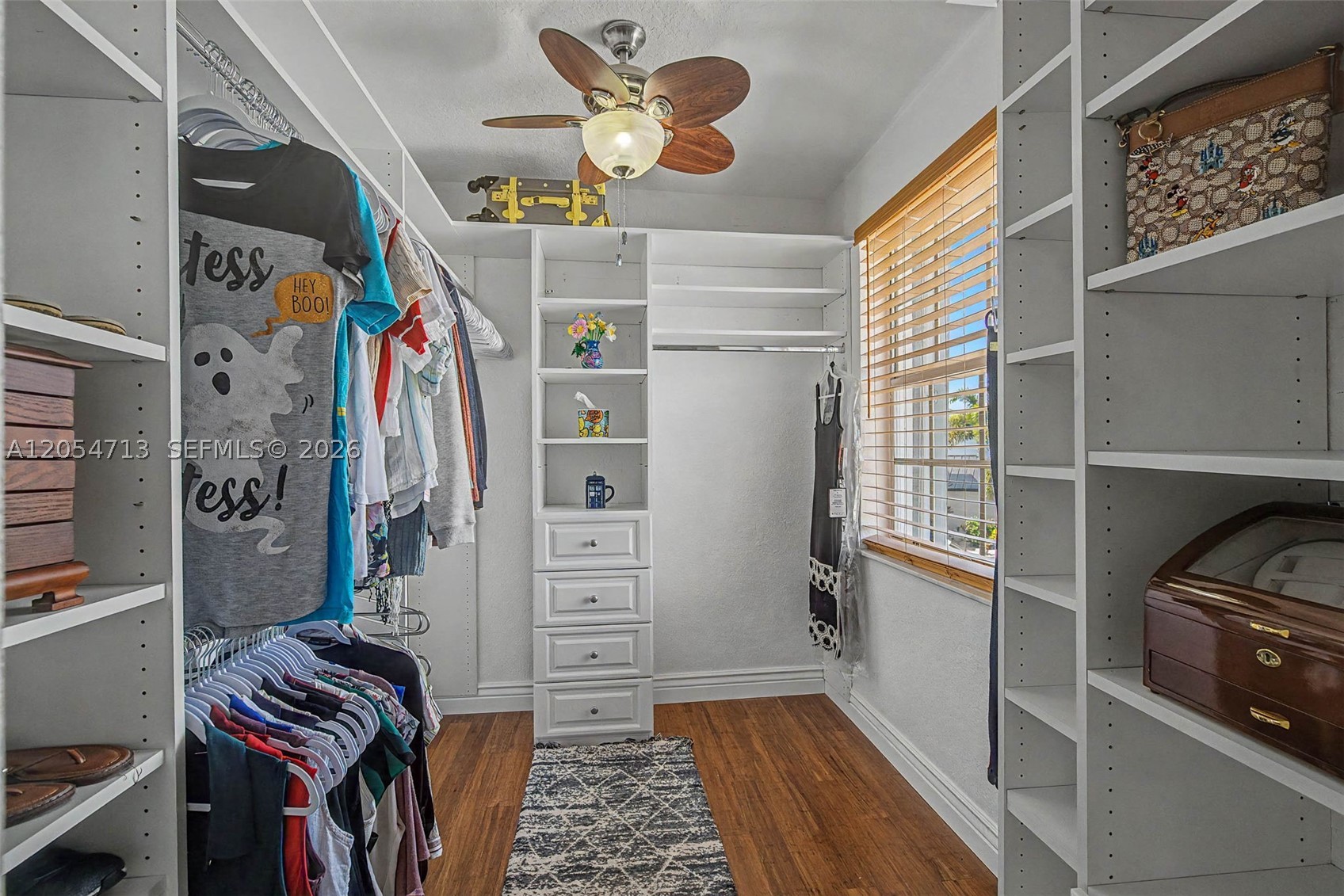 PEMBROKE SHORES - Residential