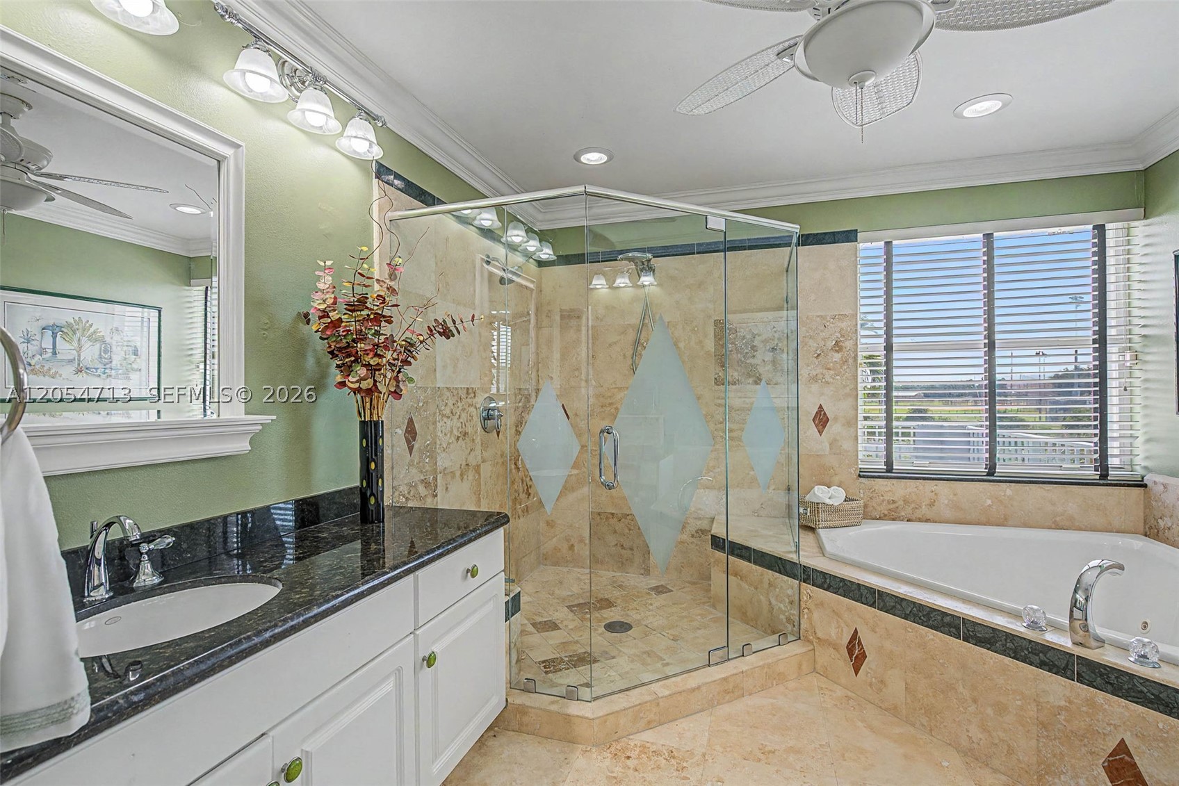 PEMBROKE SHORES - Residential