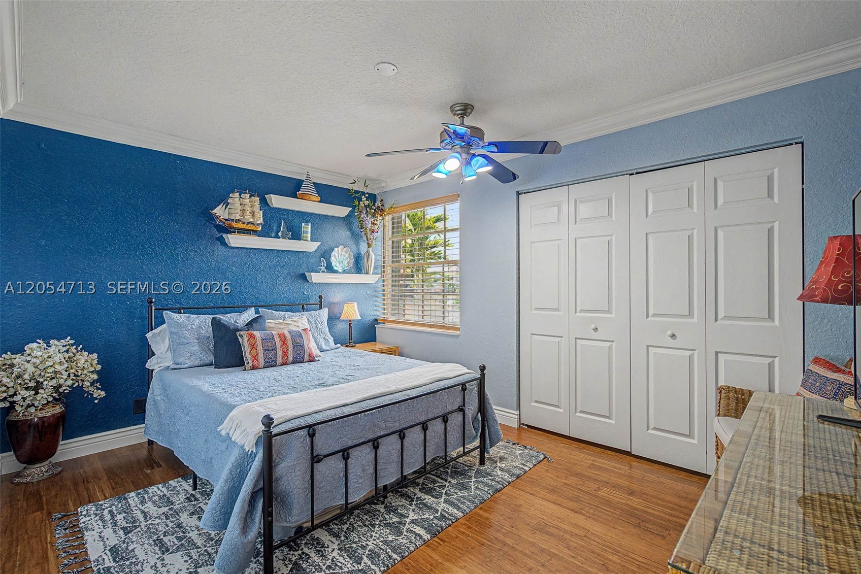 PEMBROKE SHORES - Residential