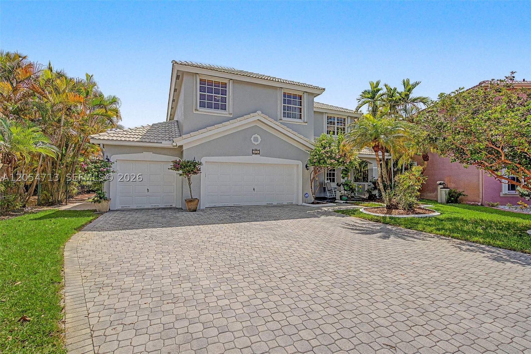 PEMBROKE SHORES - Residential