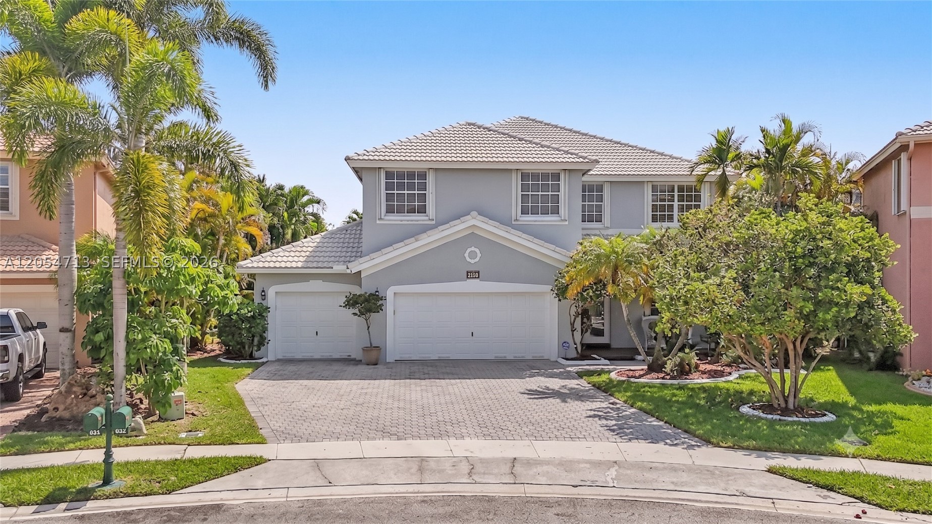 PEMBROKE SHORES - Residential