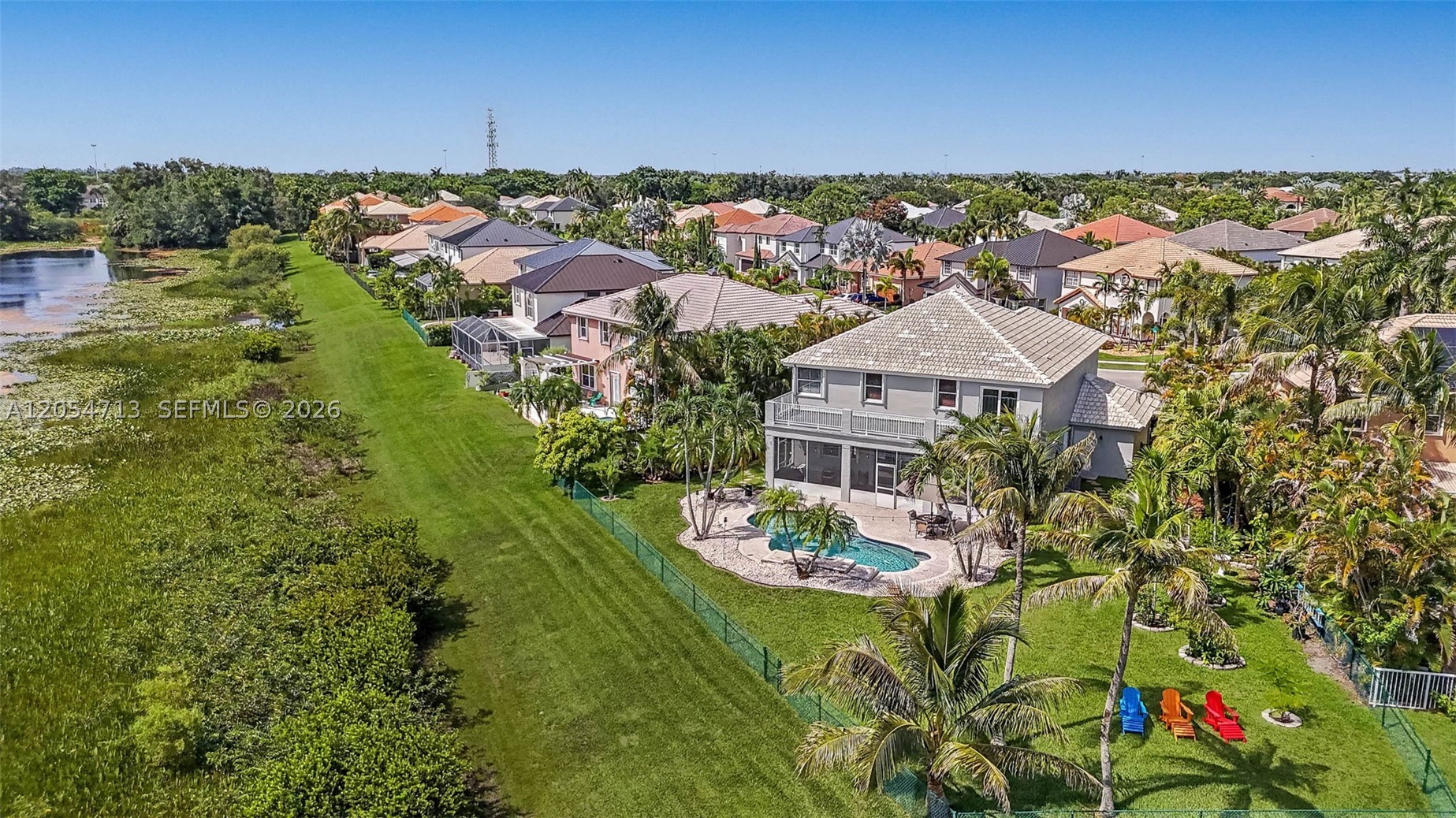 PEMBROKE SHORES - Residential