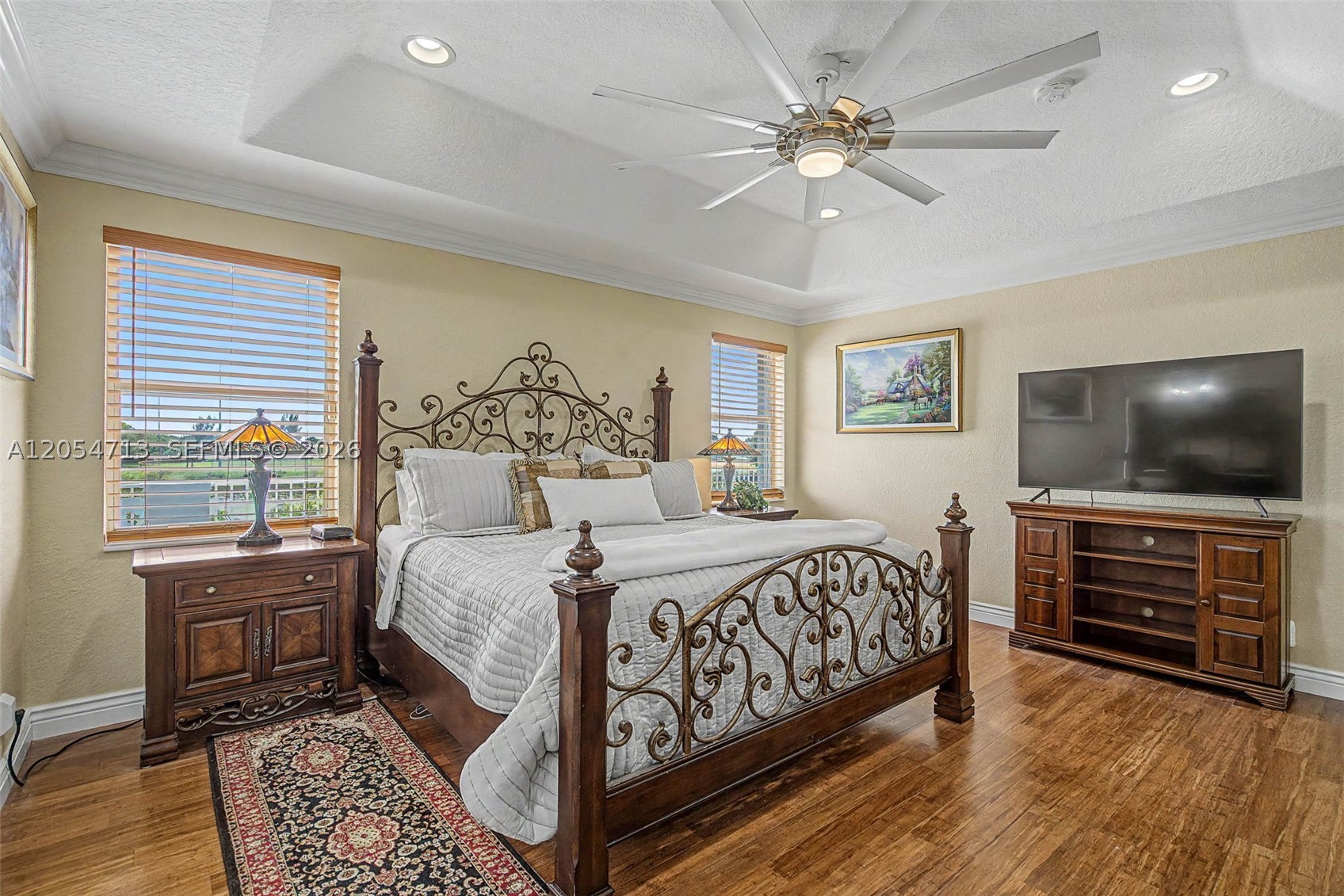 PEMBROKE SHORES - Residential