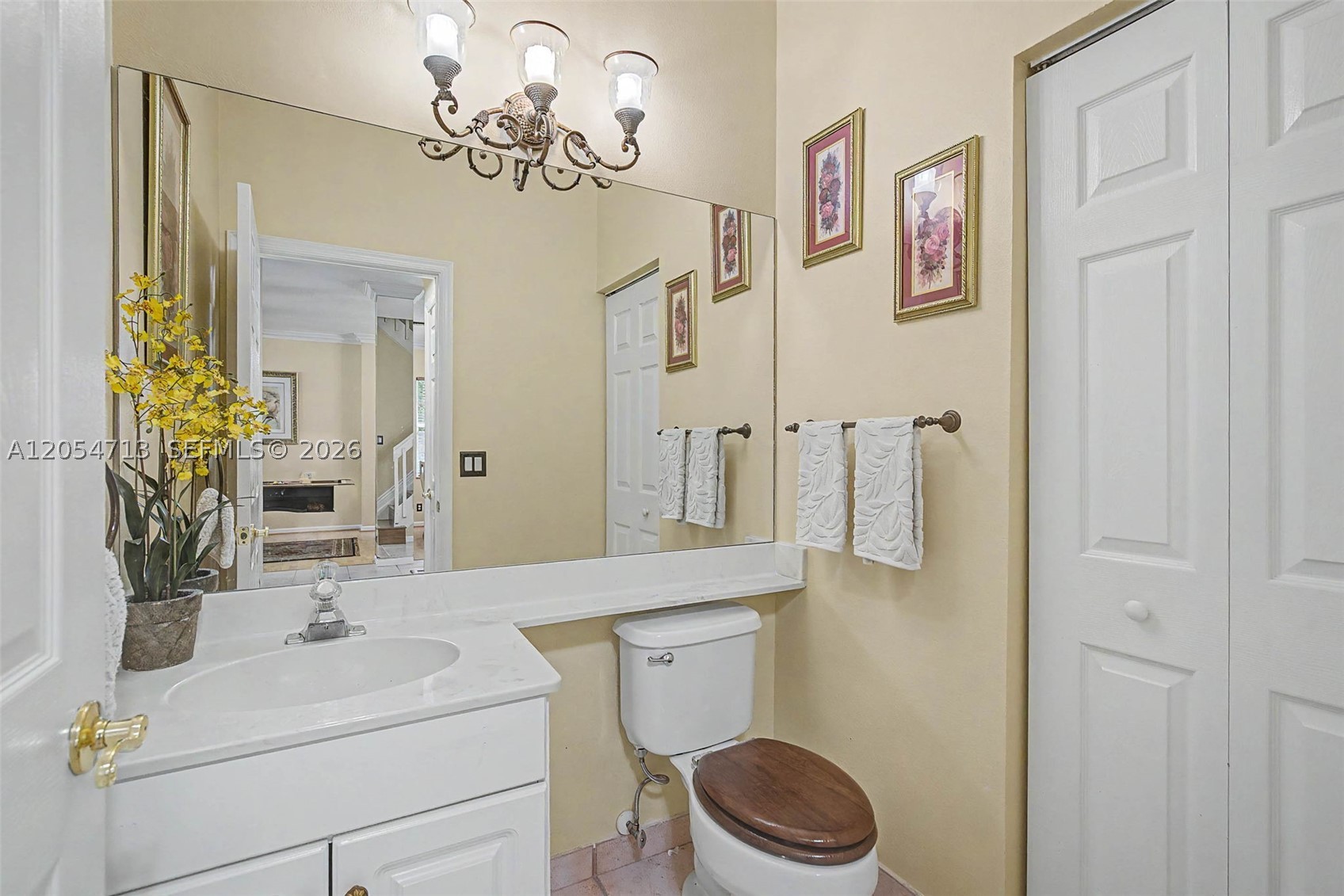 PEMBROKE SHORES - Residential