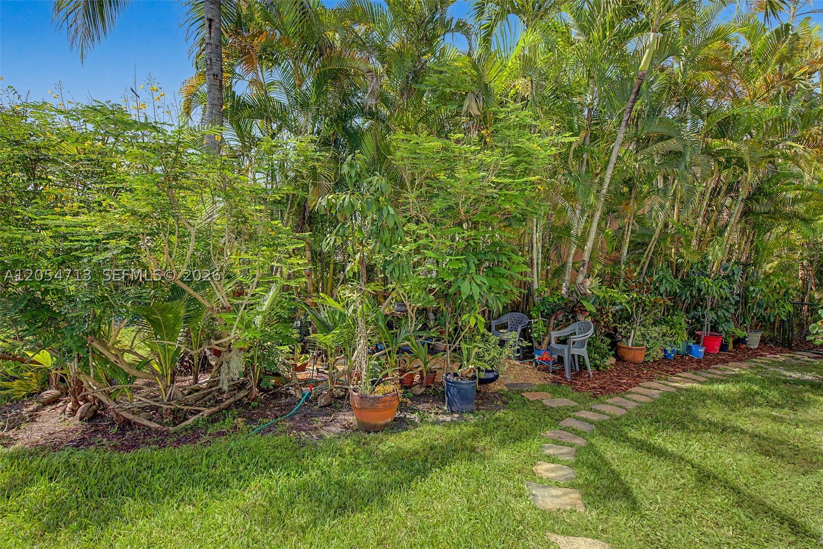 PEMBROKE SHORES - Residential