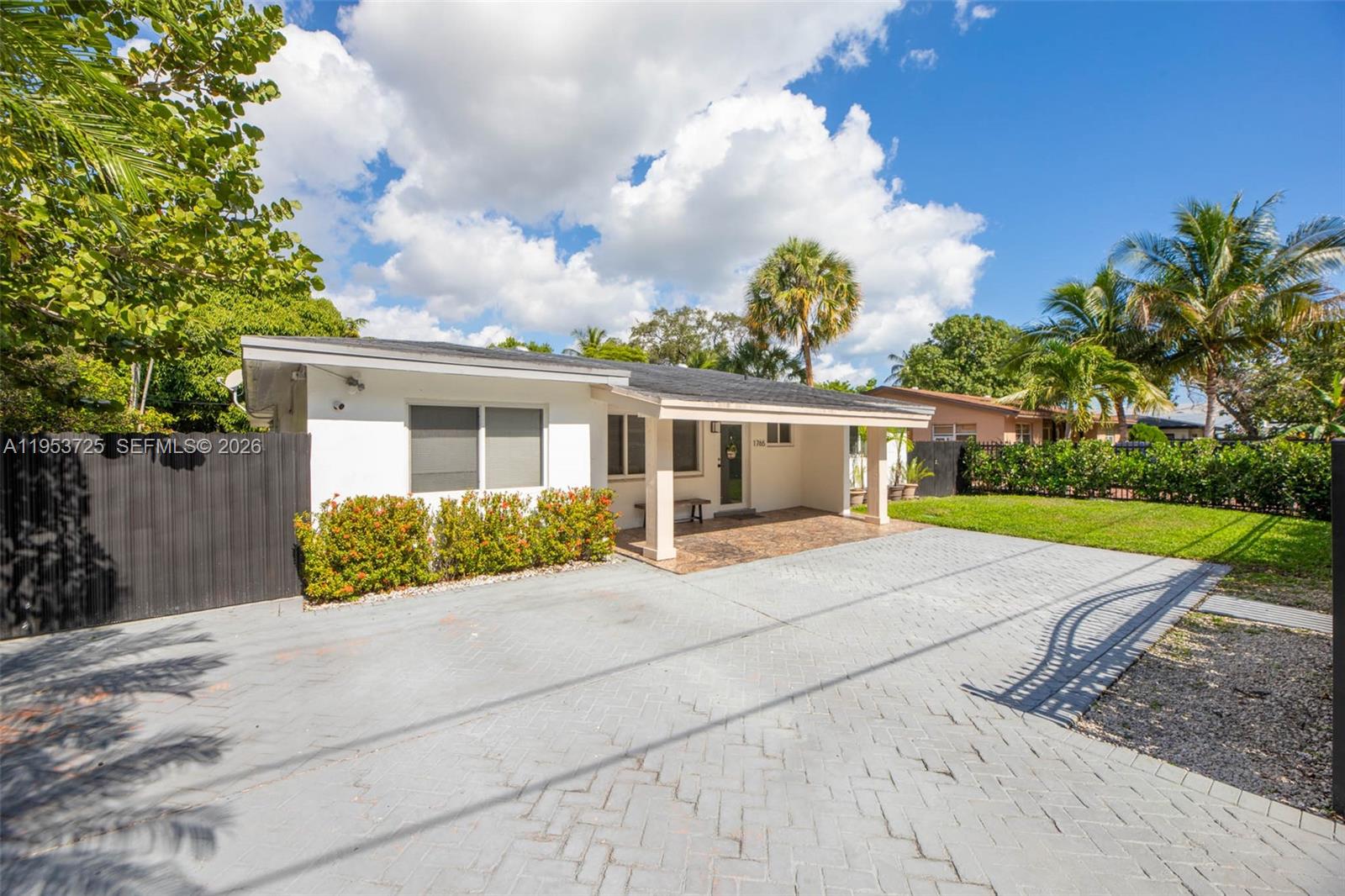 ARCH CREEK ESTATES - Residential