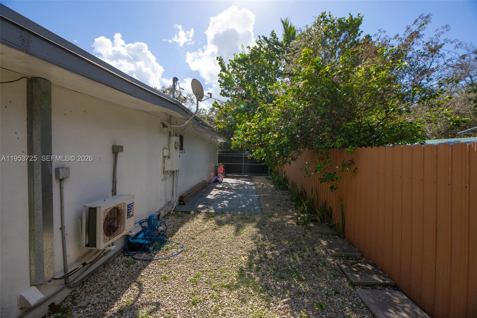 ARCH CREEK ESTATES - Residential