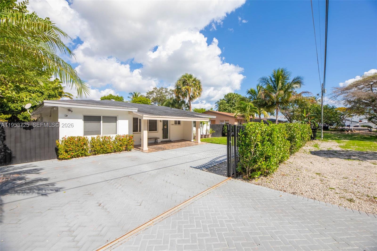ARCH CREEK ESTATES - Residential