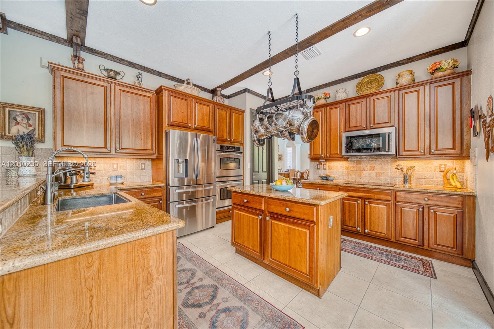 CUTLER CAY - Residential