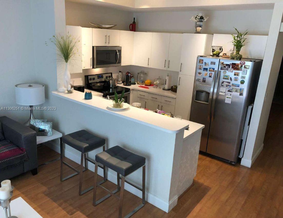 HAWKSNEST 1ST ADDN - Residential Lease