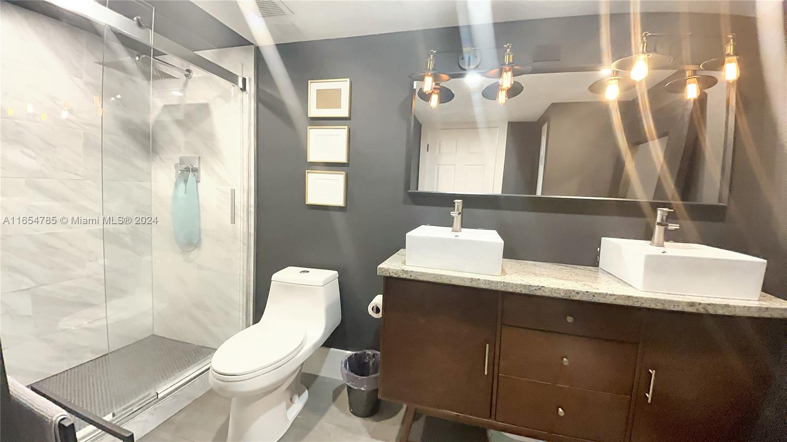 PARC CENTRAL AVENTURA EAS - Residential Lease