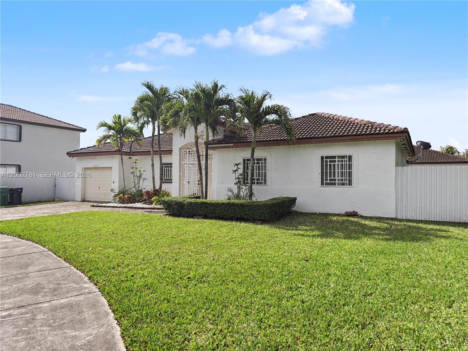 BISCAYNE DRIVE ESTATES - Residential