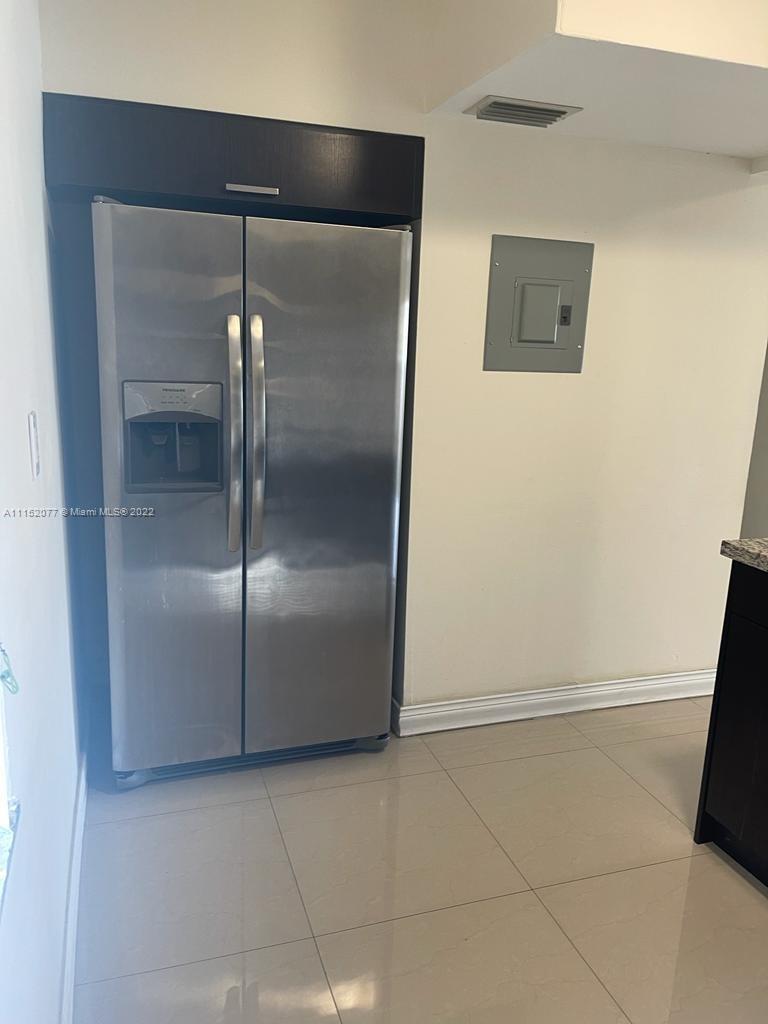 KINGS CREEK SO CONDO - Residential Lease