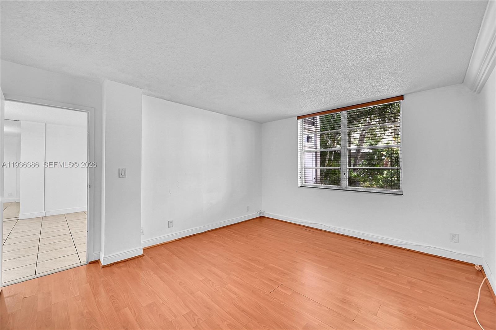 CYPRESS CHASE CONDO NO 3 - Residential