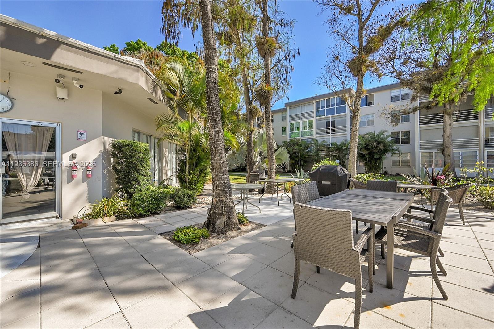 CYPRESS CHASE CONDO NO 3 - Residential