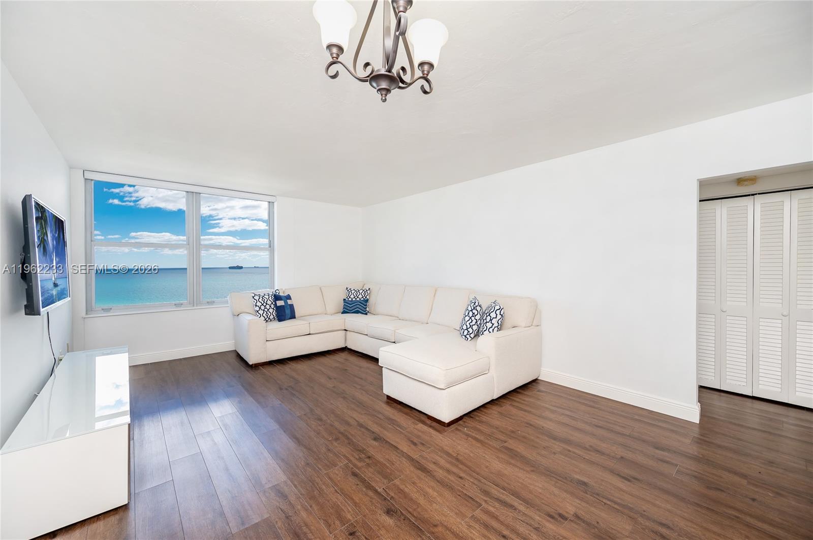 TRITON TOWER CONDO - Residential