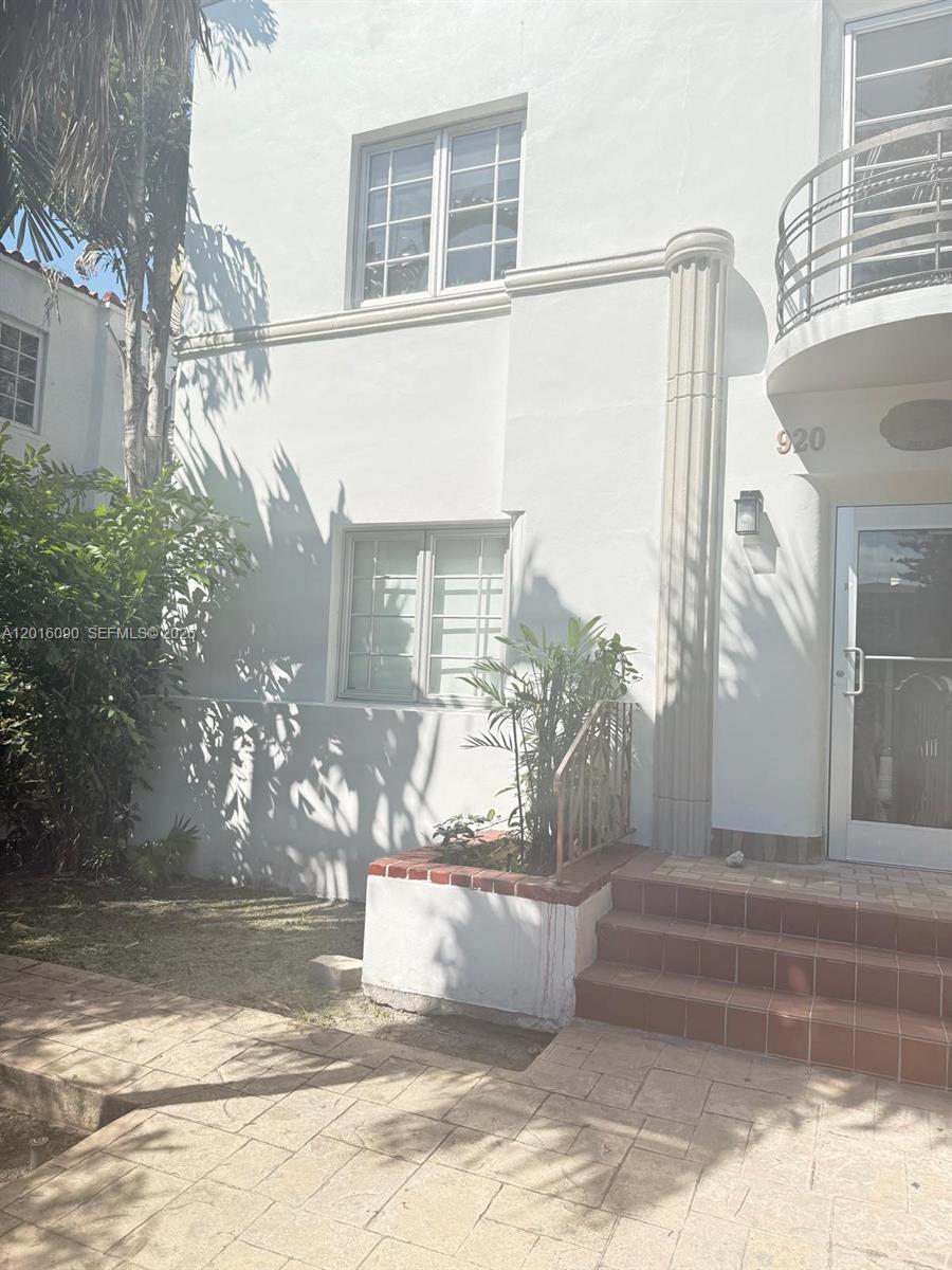 Well-appointed and inviting unit in a prime Miami Beach location. This residence features a functional layout with good natural light and a comfortable living space. Located in a well-maintained building, it offers convenient access to the beach, top restaurants, shops, and vibrant local attractions. A great opportunity for a primary residence, vacation home, or investment property.

Information is deemed reliable but not guaranteed and must be verified by the buyer’s agent.