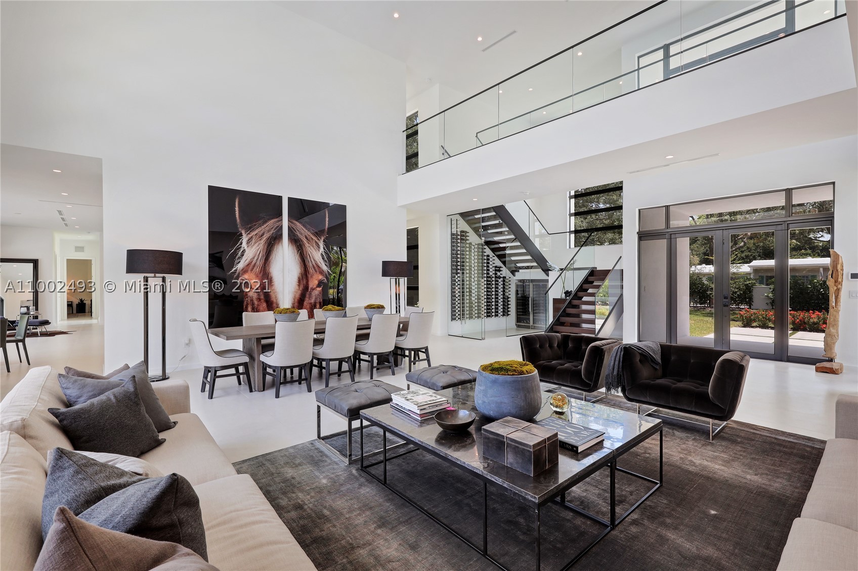 COLLINS HEIGHTS - Residential