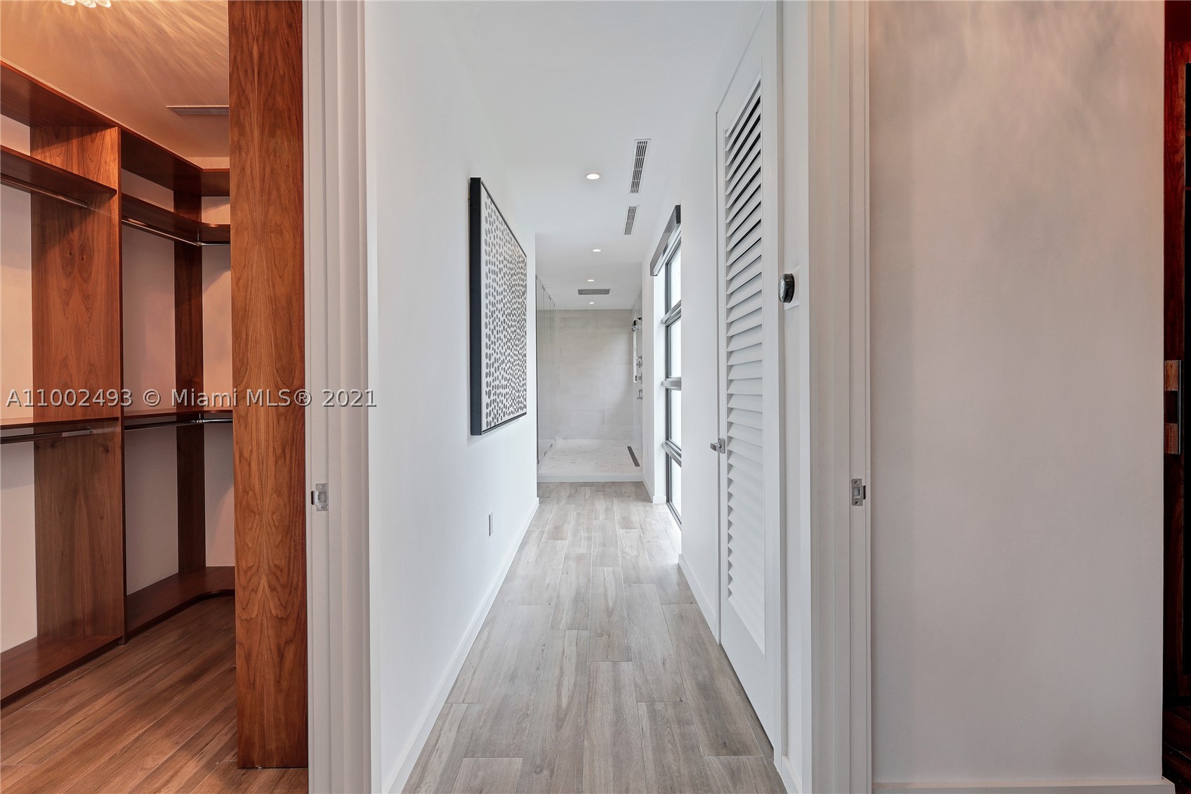 COLLINS HEIGHTS - Residential