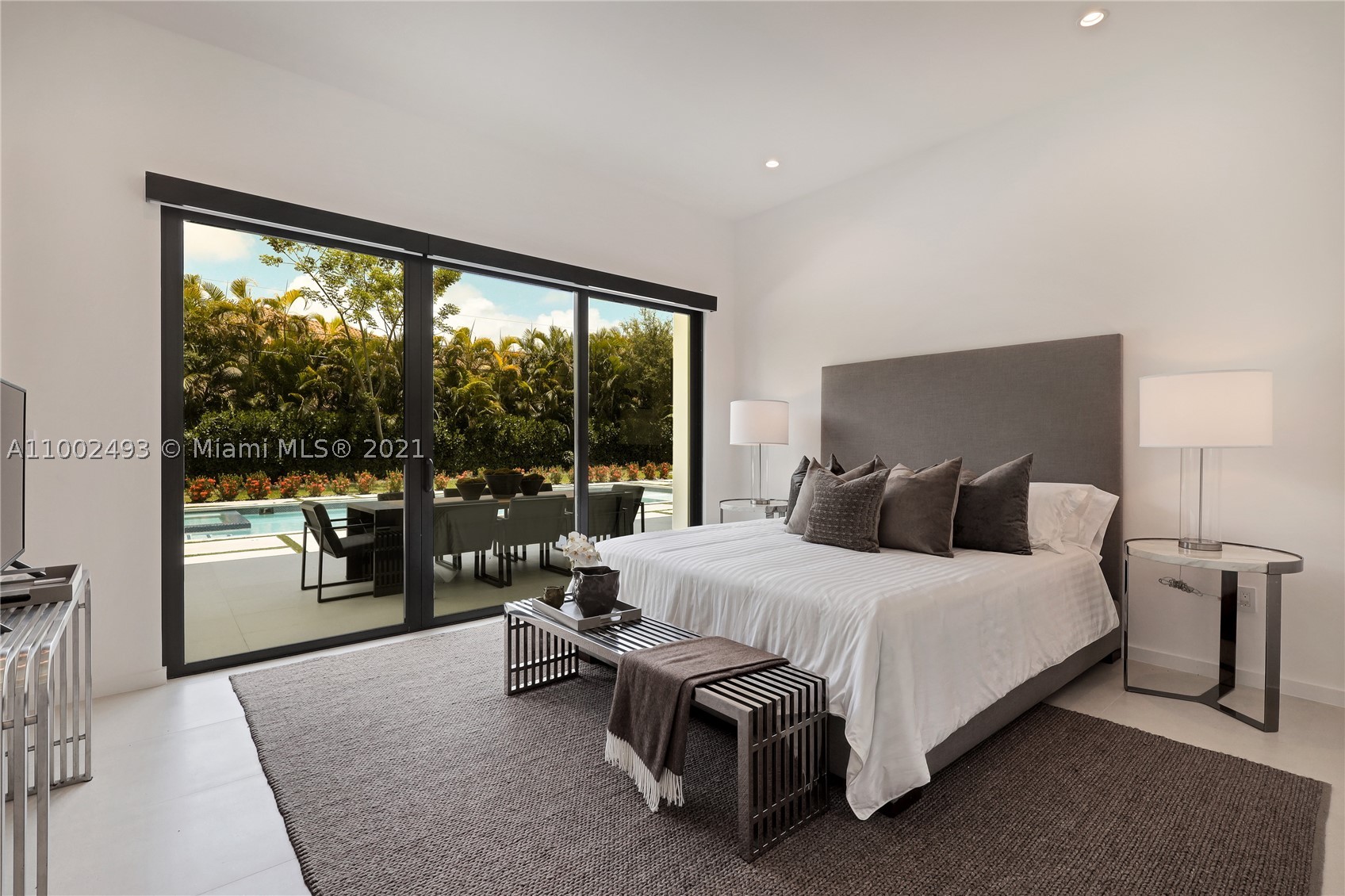 COLLINS HEIGHTS - Residential