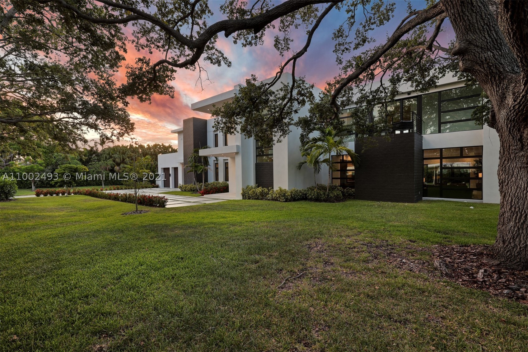 COLLINS HEIGHTS - Residential