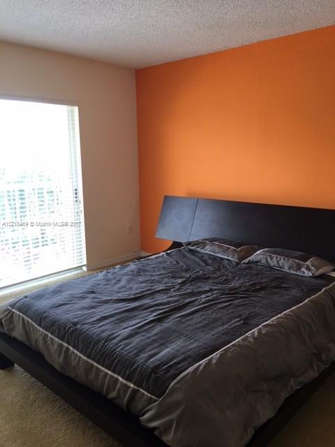 DORAL CHASE - Residential Lease