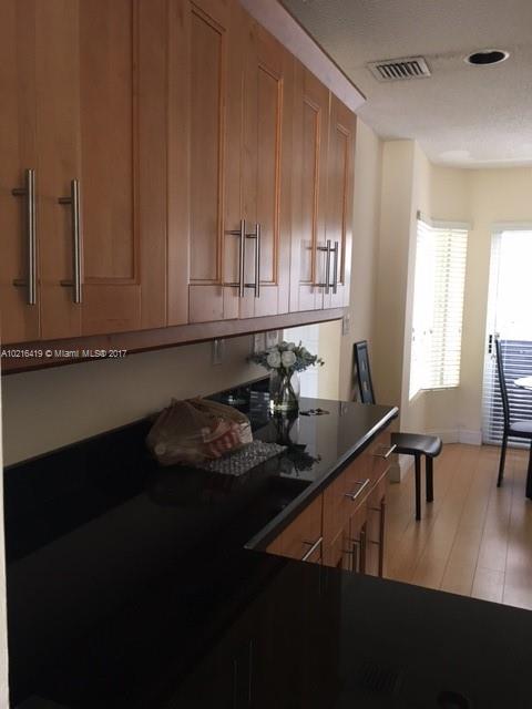 DORAL CHASE - Residential Lease
