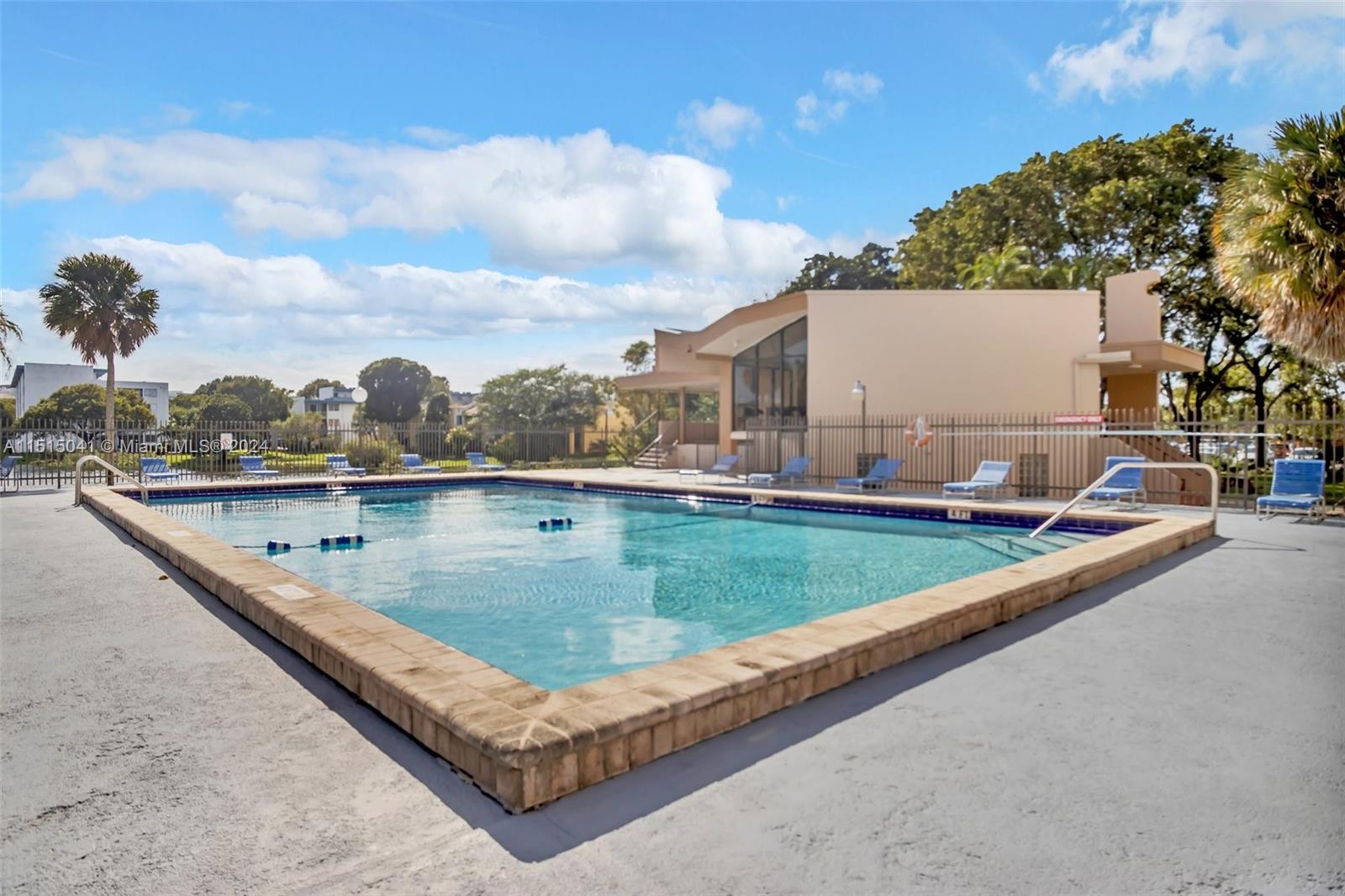 PINESIDE NO 2 CONDO - Residential